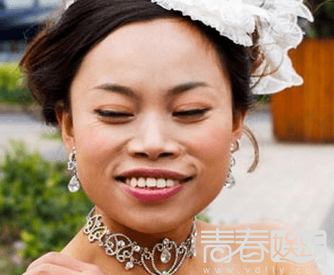 <em>凤姐</em>吐槽<em>芙蓉</em>姐姐 狠狠的扇了<em>芙蓉</em>姐姐一巴掌