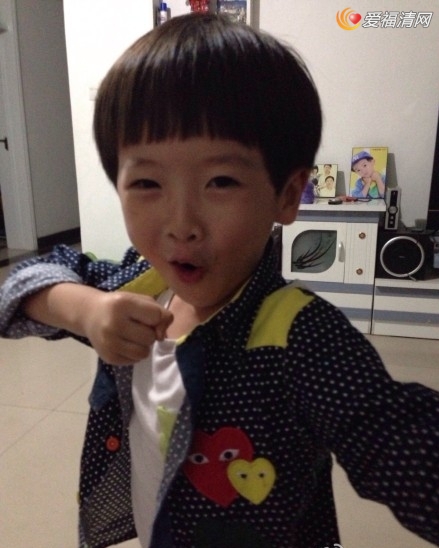 亮茗天唐正浩小时候谁演的 扮演者 武泽锦熙 资