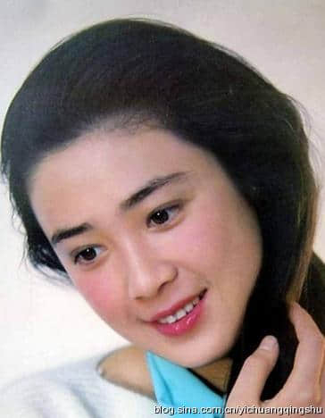 “苏妲己”傅艺伟近照曝光脸部僵硬美艳不再(图)