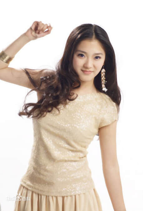 二婶中熊明夏是谁扮演的 熊明夏扮演者王纯个人资料及清纯写真