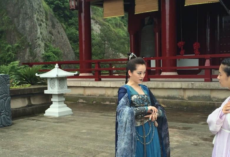 花千骨中波若花是谁演的？波若花扮演者李善玉个人资料及大量照片