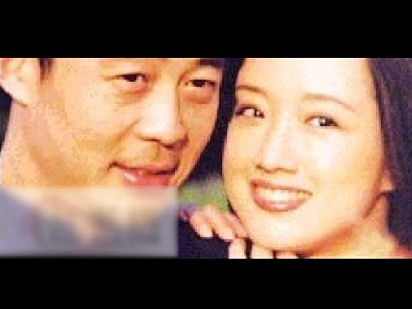 曾落魄无戏拍靠老婆挣钱，十年配角后成国家演员，却离婚另娶她人