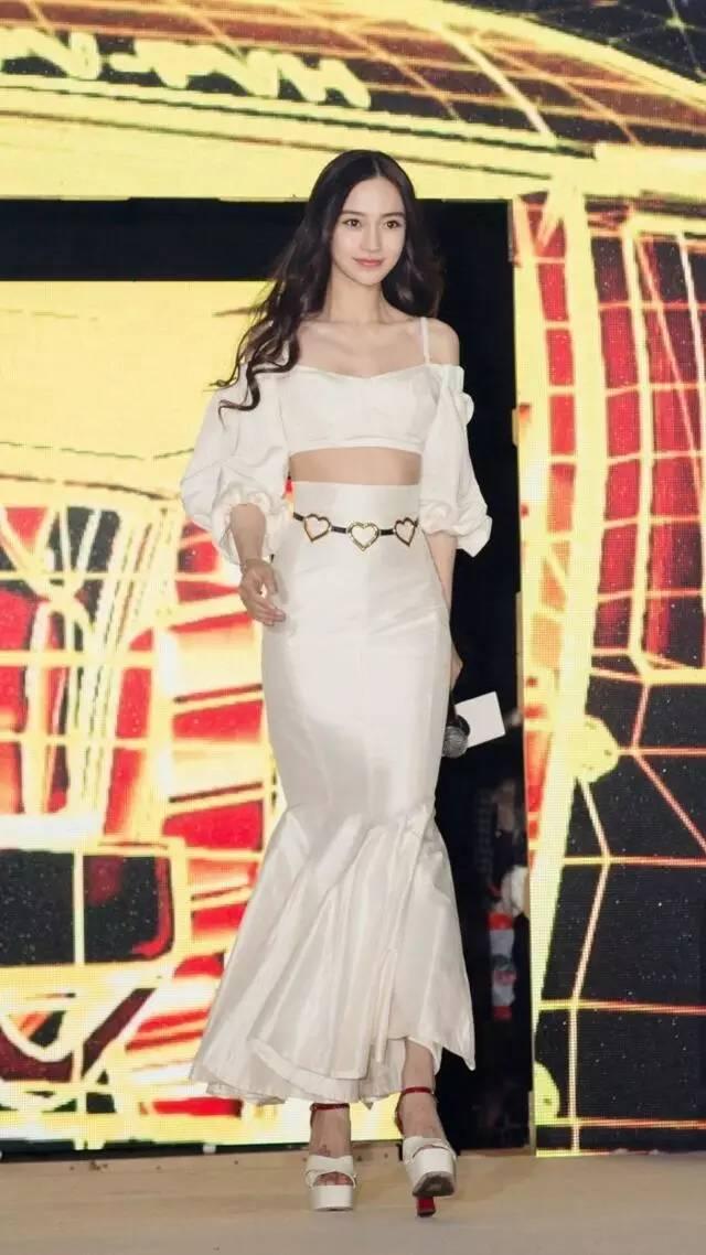 赵丽颖、angelababy、王珞丹告诉你夏季该怎么穿裙子