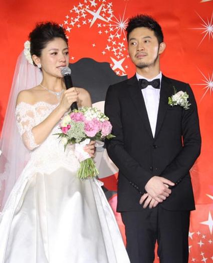 38岁沙溢和大他3岁妻子胡可结婚照曝光