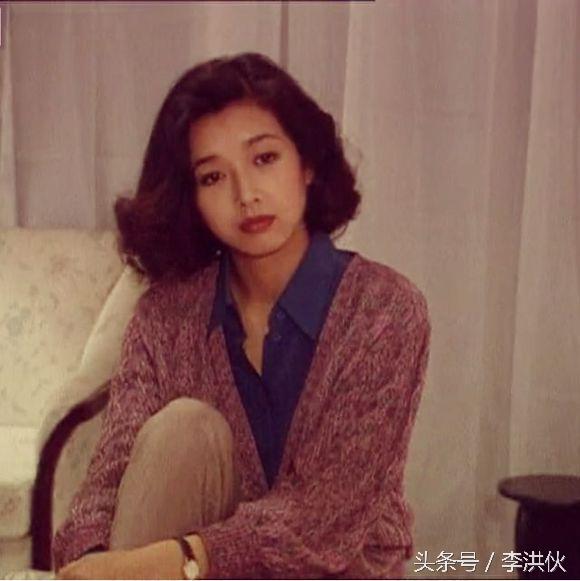 90年代的女神江珊近照，女人还是胖点才美丽不显老。