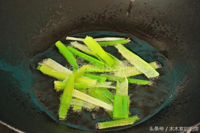 夏季就属这碗面最开胃，究竟有什么味道秘密，让我轻轻地告诉你