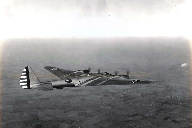 美利坚的空中巨无霸：XB-15重轰受苏联刺激研制