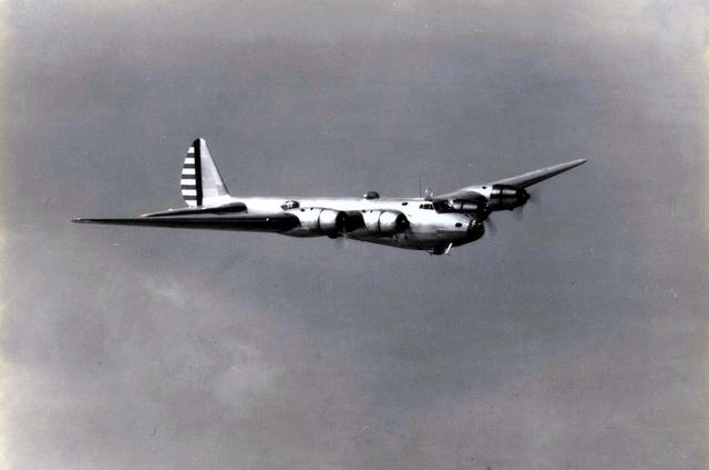 美利坚的空中巨无霸：XB-15重轰受苏联刺激研制