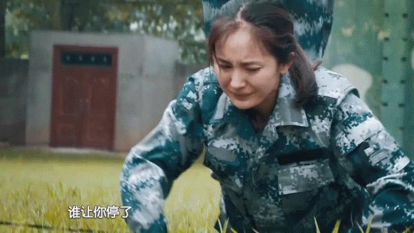 经历了卸妆吃土生吃牛肉后 杨幂也觉得自己可能是个假女人