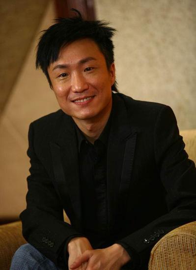 郑中基用一首歌承认绯闻，最终与女友结婚理由好简单