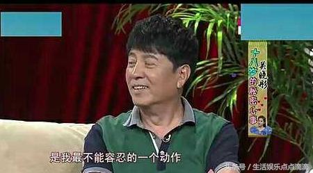 网友太强大了！关晓彤昔日采访被扒出，谈理想对象：不能太娘的