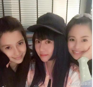 Baby素颜合照亮相！这像刚生完孩子的样子？