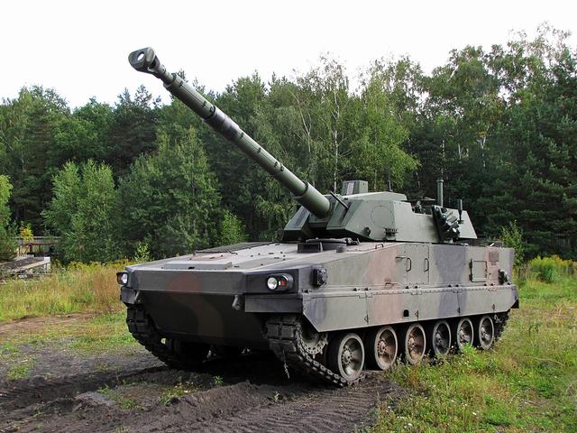 波兰新战车计划雄心勃勃，因军方好高骛远而被抛弃