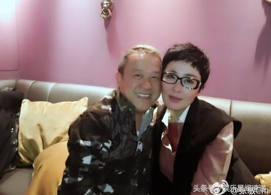 终于等到你，49岁星女郎张敏宣告复出，网友力挺：越老越有味