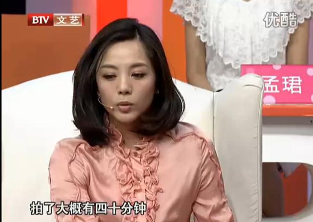 《甄嬛传》皇上狠推敬妃那一幕，敬妃崴脚真摔，护甲插进血肉里