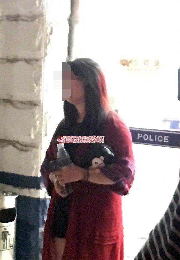 徐峥回应发文向女记者道歉 女记者：“我这辈子都不会原谅他”