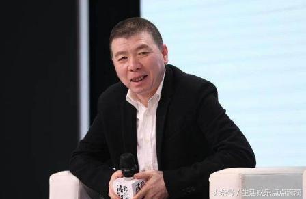 冯小刚先赞后贬战狼2，极力推荐电影被吊打，格局比老谋子差远了