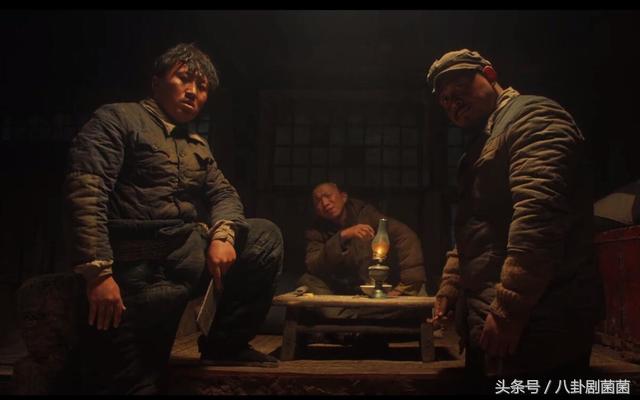 《鬼吹灯之黄皮子坟》特效虽然不咋地，但是演员的服装配饰却年代感十足