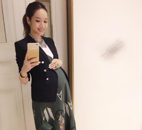 娱乐圈中即将生娃的10位女明星，二胎孕妈占主流