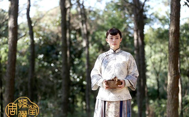 《那年花开月正圆》周莹闹鬼吴家大院 吓的奴才屁滚尿流