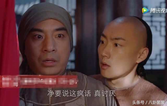 《那年花开月正圆》周莹背后一脚踢翻沈星移，孙俪演得好搞笑