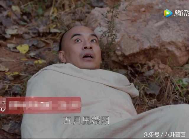 《那年花开月正圆》周莹背后一脚踢翻沈星移，孙俪演得好搞笑