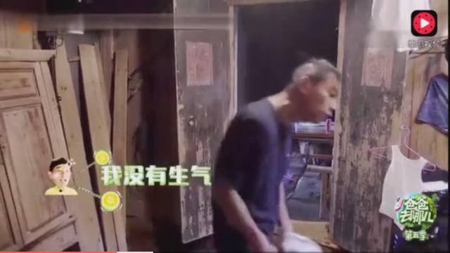 《爸爸５》小小春被怒吼掉泪，陈小春怕告状狂道歉，儿不如娘！