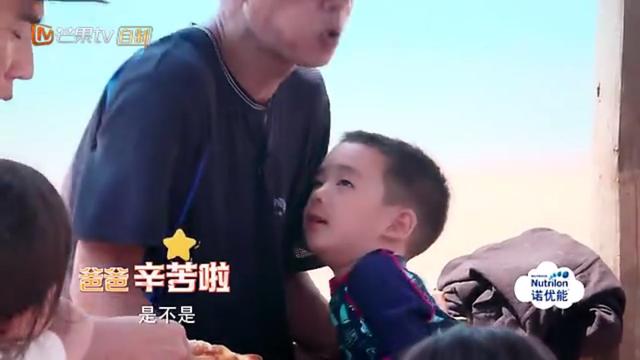 jasper反击？拿喇叭教育陈小春！吴尊这个教育方式也太暖了吧