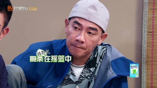 爸爸去哪儿第二站陈小春对儿子态度180度大转弯，连导演都懵圈了