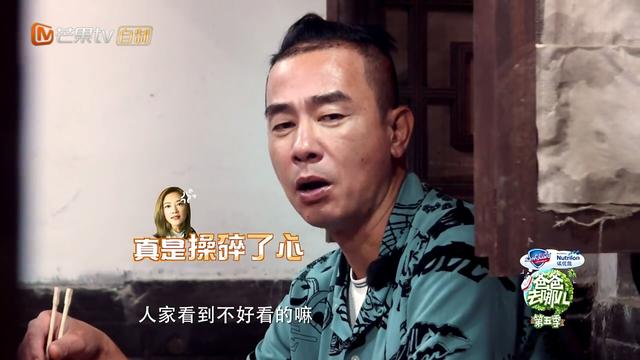 爸爸去哪儿第二站陈小春对儿子态度180度大转弯，连导演都懵圈了