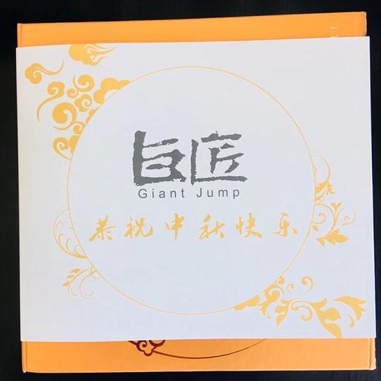 明星工作室月饼礼盒大比拼，赵丽颖的最实用，刘涛的像艺术品！