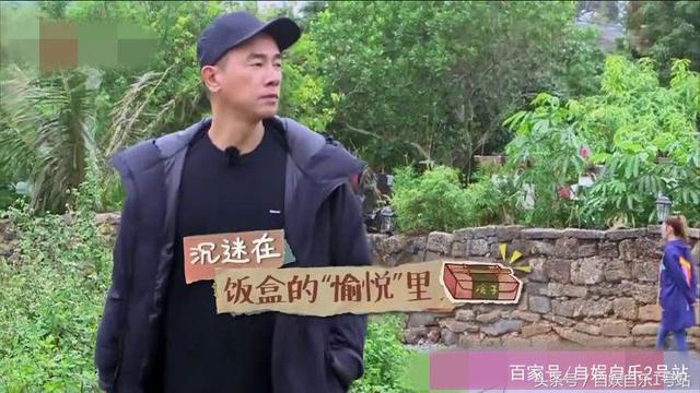 应采儿夫妻关系遭热议，这些情况暴露夫妻真实关系，心疼陈小春啊