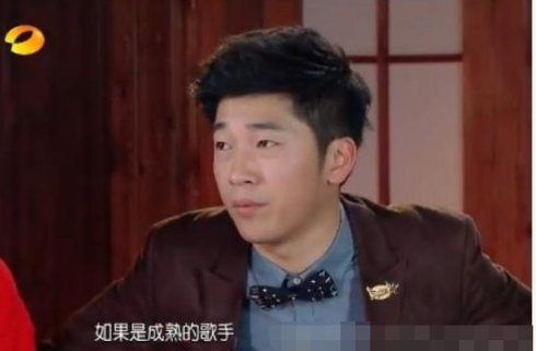 扒扒《我是歌手》十大抢镜的幕后明星，洪涛宣布名次太拖沓引热议