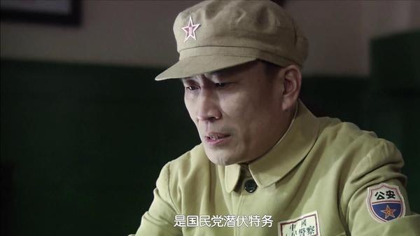 《风筝》中种种迹象表明江万朝不是影子，他只是影子的掩护者