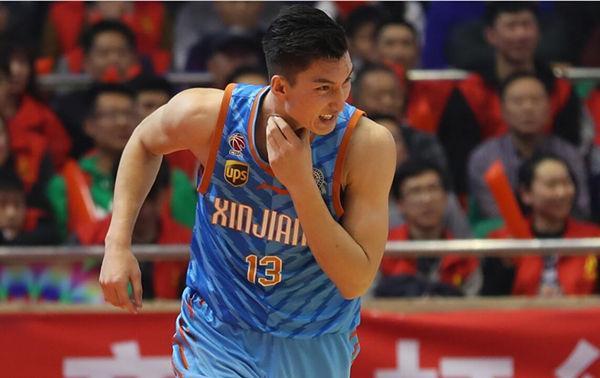 热议！中国男篮12人名单遭吐槽，一球员激发了网友的花样狂喷！