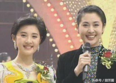 倪萍再次告别观众，宣布退出《等着我》，难忘那些年的央视一姐