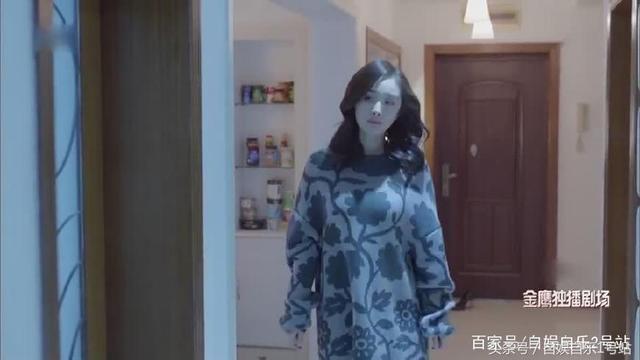 《谈判官》童薇谢晓飞甜蜜同居，一件毛衣却暴露了杨幂真实身材！