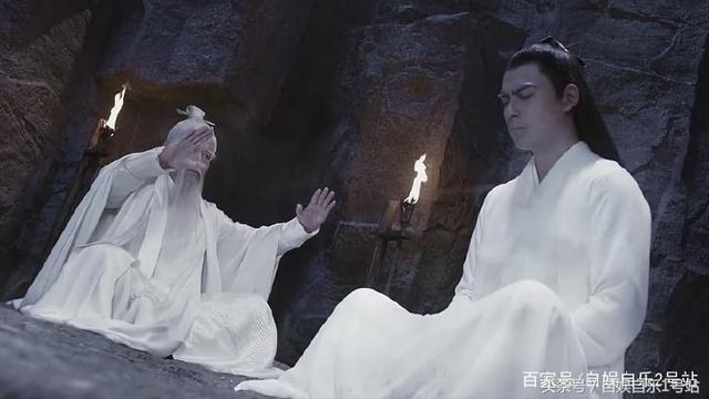 烈如歌移情别恋，一个眼神把她出卖了，迪丽热巴的耳环却成亮点！