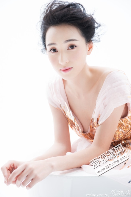 性感女神黄小戈老公是谁 黄小戈内衣写真照曝光